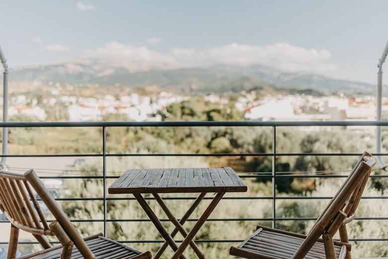 Apartamentos Best House Nirvana Patra