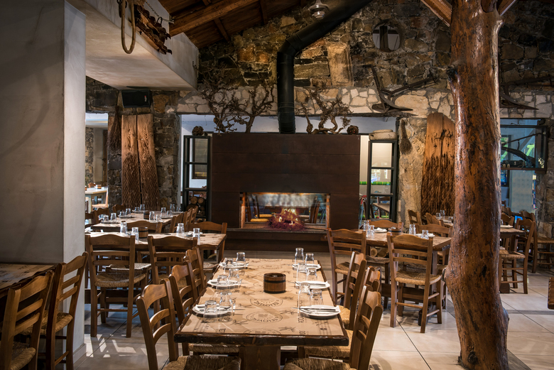 Aparthotel Petousis Hotel & Suites