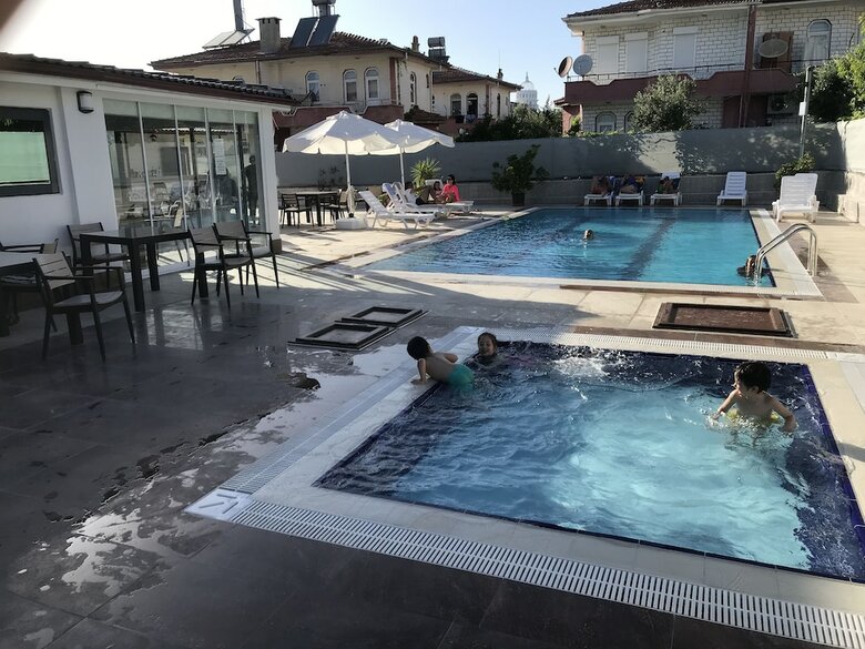 Oyster Boutique Hotel