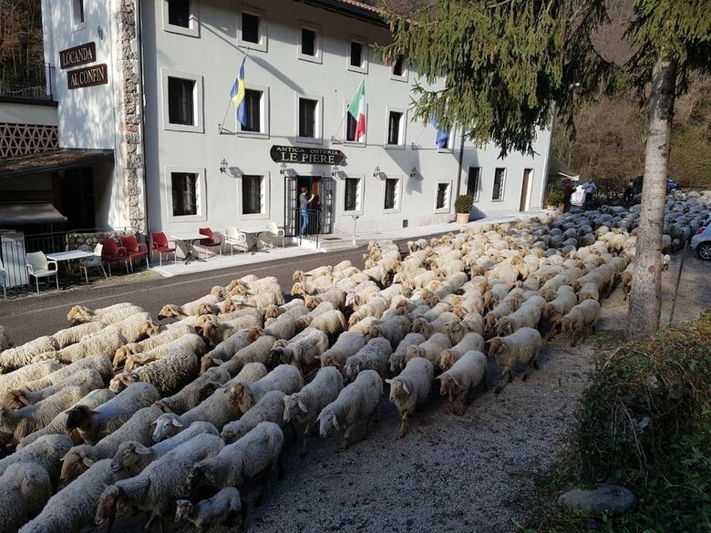 Bed & Breakfast Locanda Al Confin - Osteria Le Piere