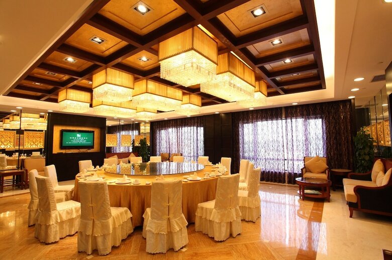 Green Lake Hot Spring Hotel