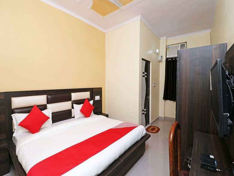 Oyo 16362 Hotel Ashiyana