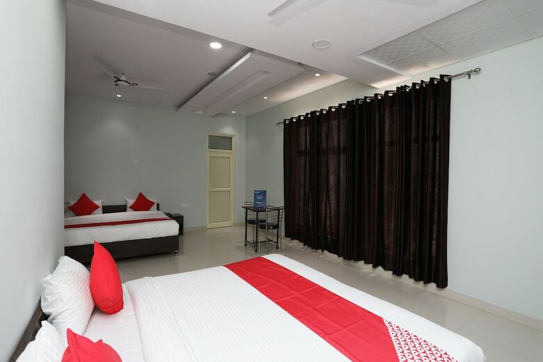 Oyo 18314 Hotel Kailash Mansarovar And Banquet Hall