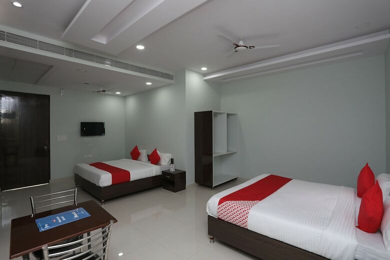 Oyo 18314 Hotel Kailash Mansarovar And Banquet Hall