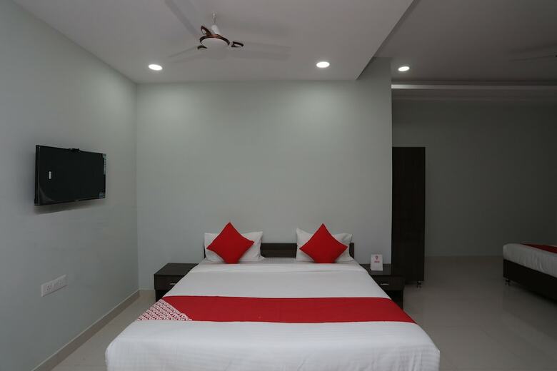 Oyo 18314 Hotel Kailash Mansarovar And Banquet Hall
