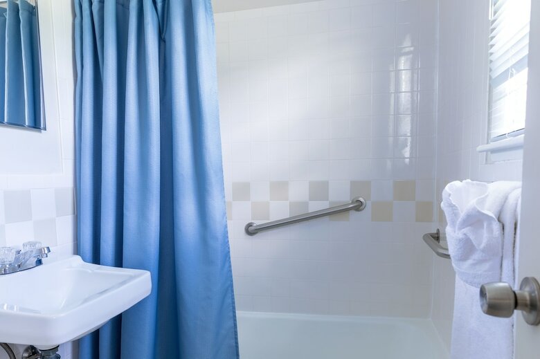 Hotel The Lodge At West River