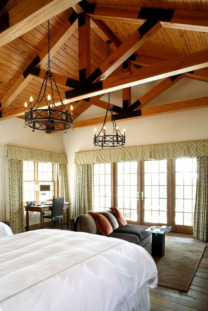 Posada Lodge And Cottages At Primland
