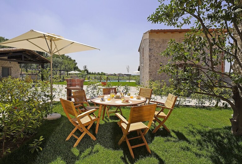 Dogoli Country Apartments