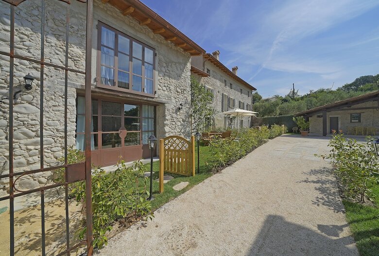 Dogoli Country Apartments
