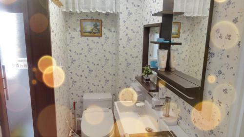 Hostal Osaka Shinichi House