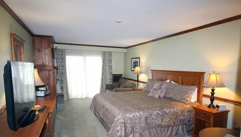Hotel The Glen House Resort Ltd