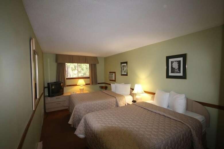 Hotel The Glen House Resort Ltd