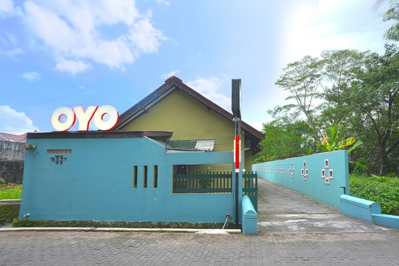 Hostal Oyo 722 Uno Guesthouse