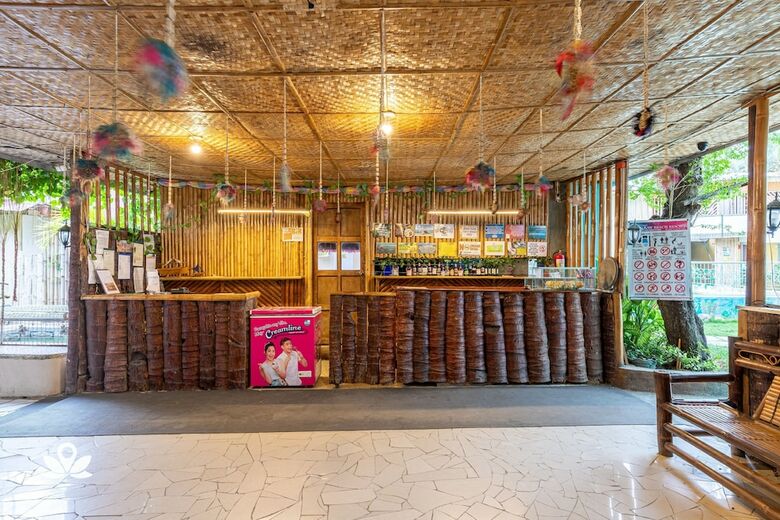 Hotel Zen Rooms Basic Iloilo Paraw Resort