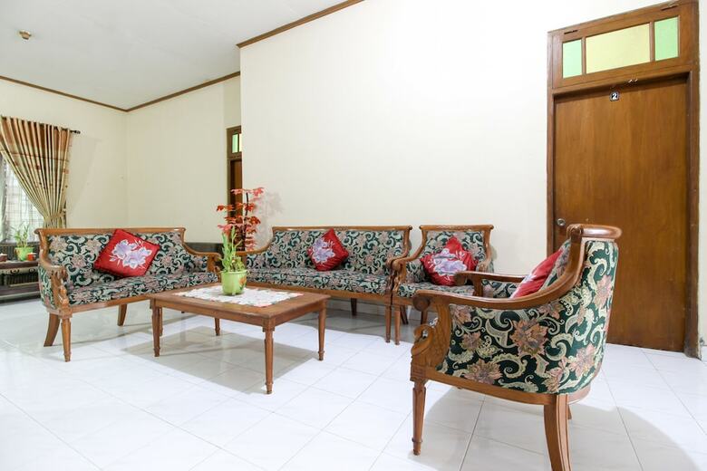 Hotel Reddoorz Near Candi Ratu Boko