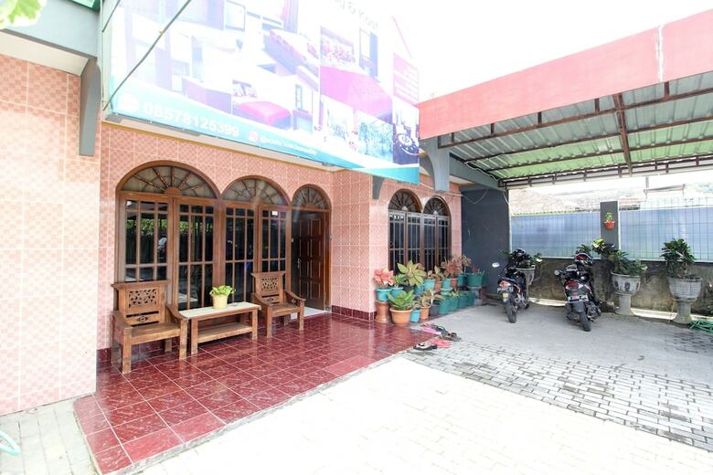 Hotel Reddoorz Near Candi Ratu Boko