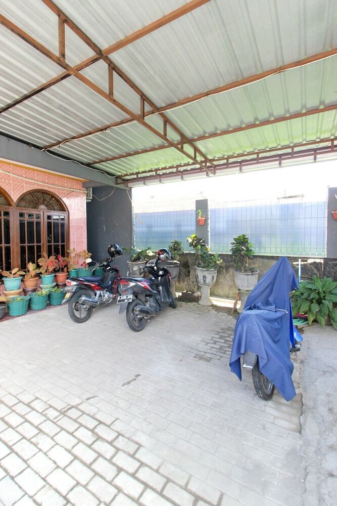 Hotel Reddoorz Near Candi Ratu Boko
