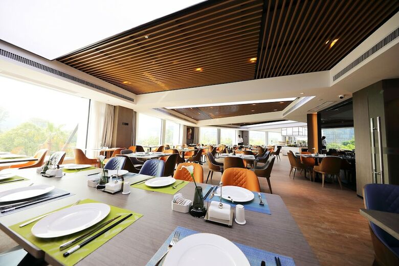 Hotel Hampton By Hilton Technology City