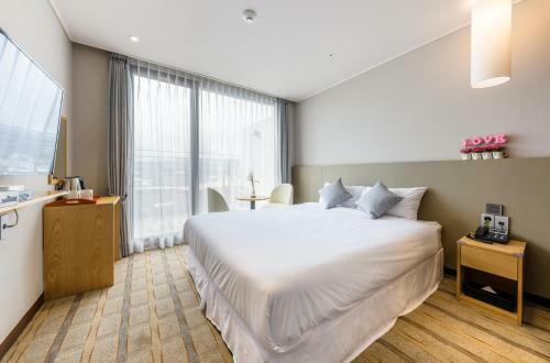 Shin Shin Hotel Cheonjiyeon