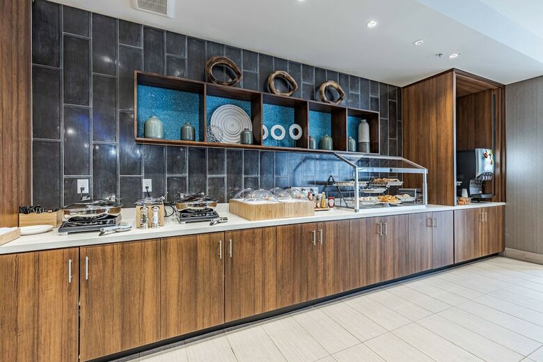 Hotel Springhill Suites By Marriott Fort Wayne North