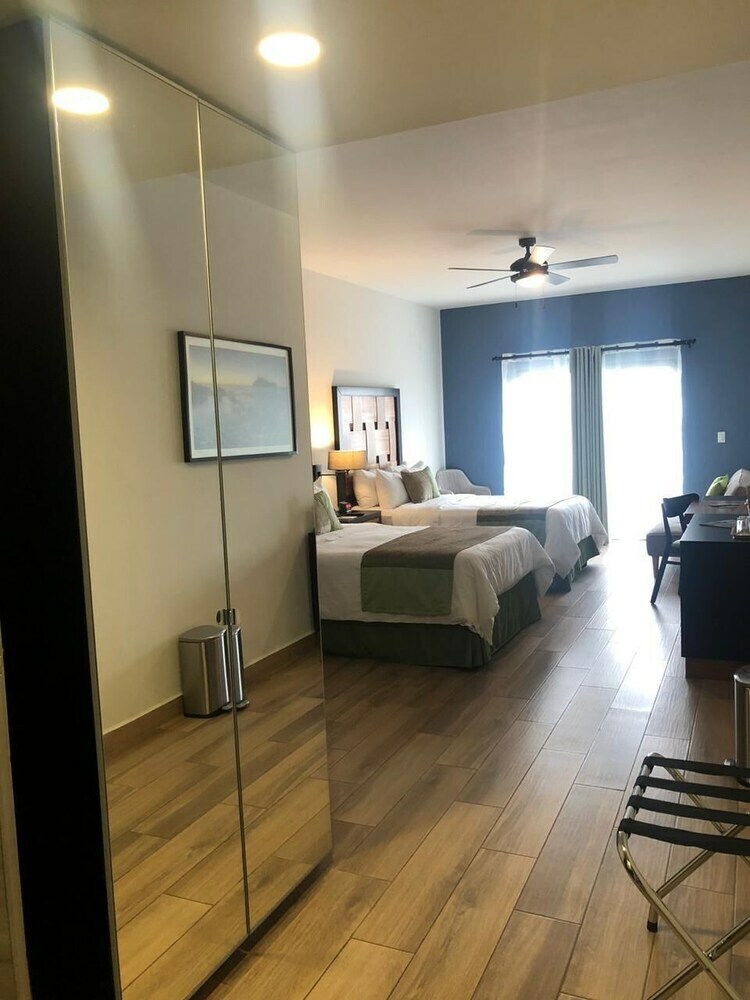 Sawari Hotel
