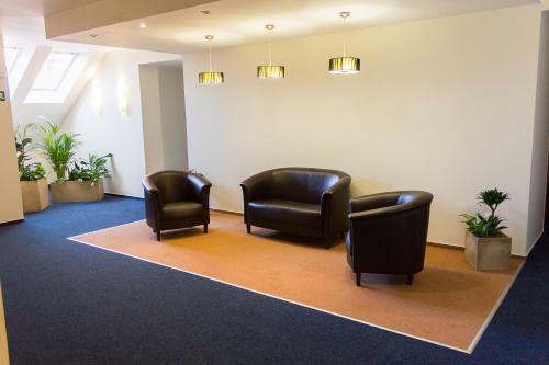 M1 Szek�r Cs�rda Hotel �s �tterem