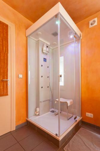B&B Josaphat Park