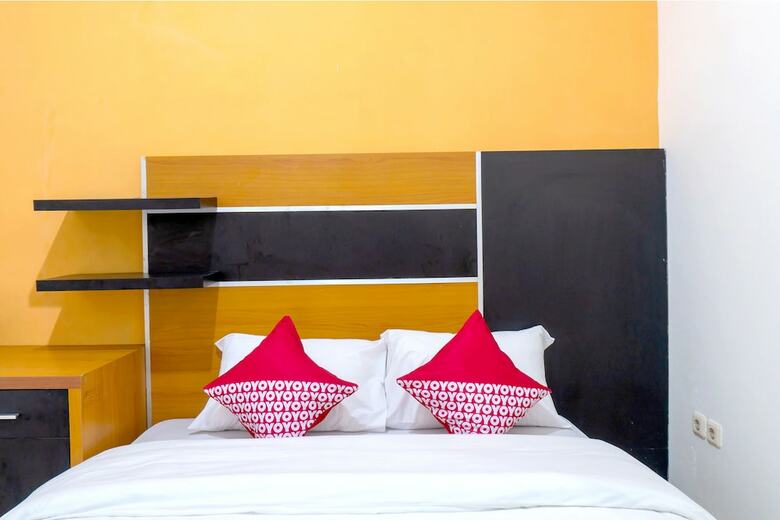 Hotel Oyo 617 Sukaraja Residence