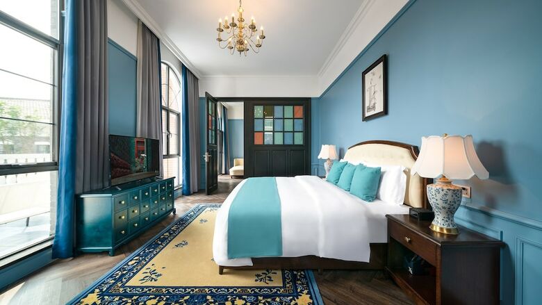 Hotel Indigo Heilong Lake