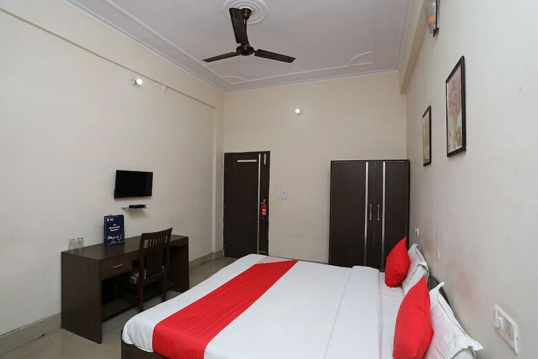 Hotel Oyo 30933 Moriya Palace