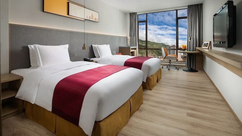 Hotel Holiday Inn Batang