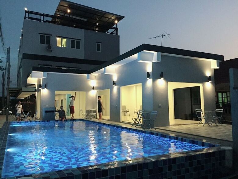 Hotel Rim Nam Riva Resort