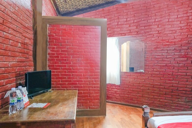 Hostal Oyo 774 Villa 007 Sengkaling