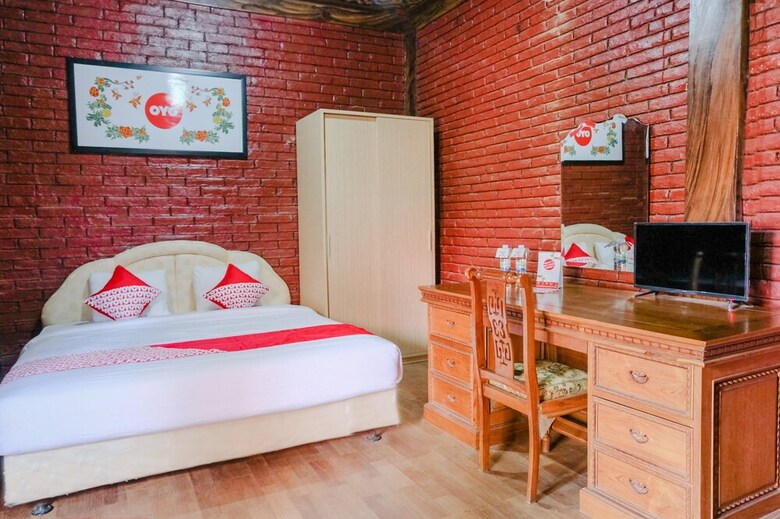 Hostal Oyo 774 Villa 007 Sengkaling