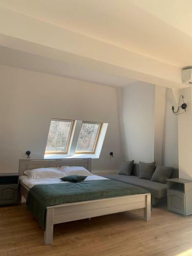 Hostal Pension Casa Vanatorilor