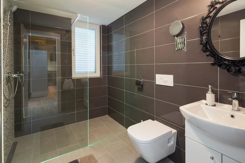 Stunning Villa Sofia With Heated Pool In Split Hinterland
