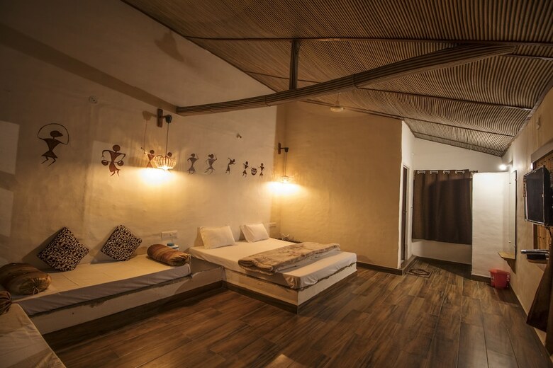 Hotel Pachmarhi Foothill Cottages