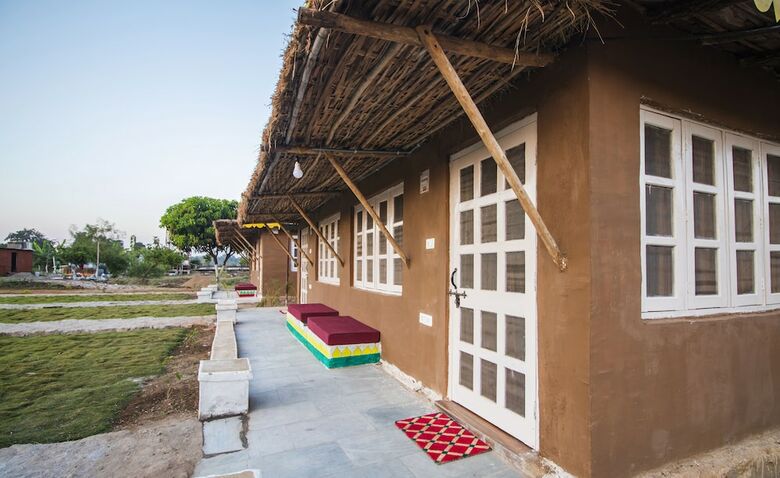 Hotel Pachmarhi Foothill Cottages