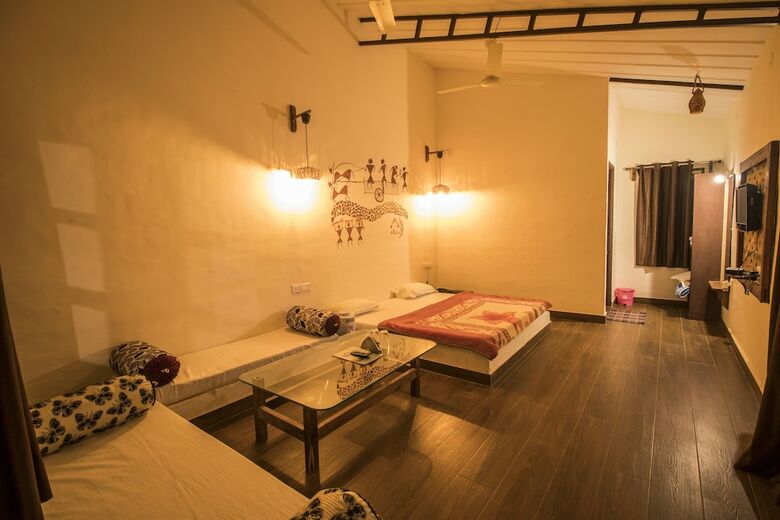 Hotel Pachmarhi Foothill Cottages