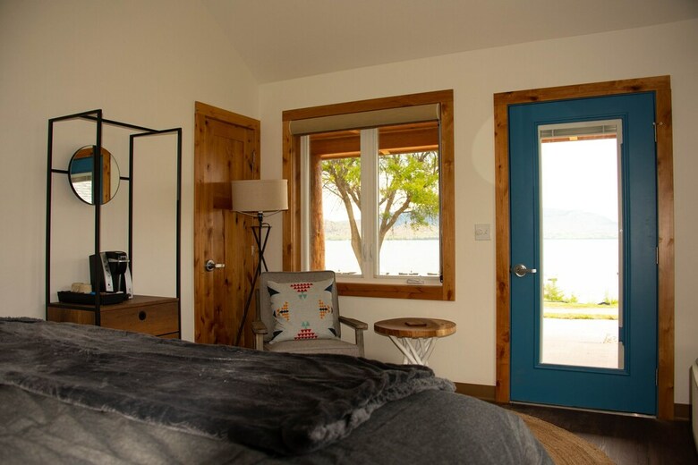 Cabana Big Arm Resort