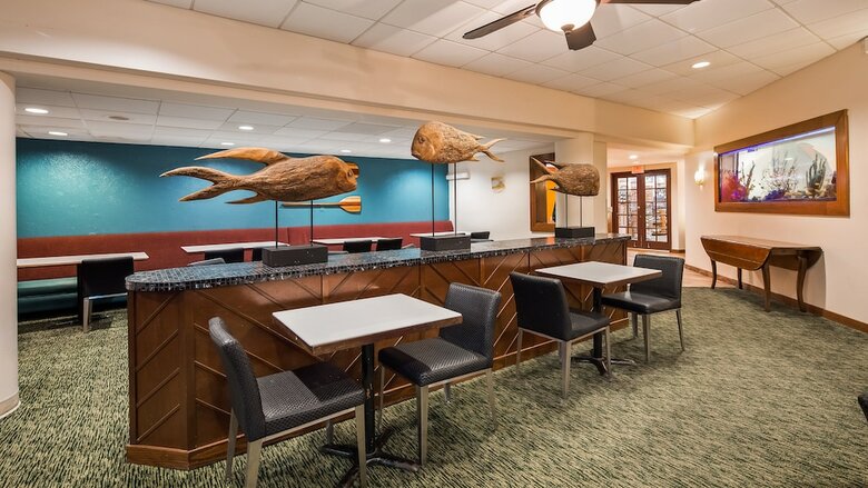 Airport Honolulu Hotel