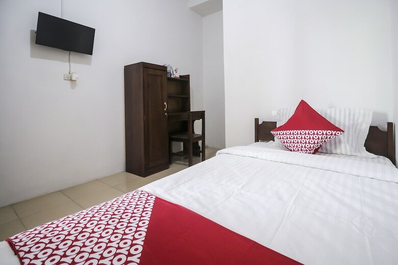 Hotel Oyo 659 Kost And Home Stay Wisma Mulia