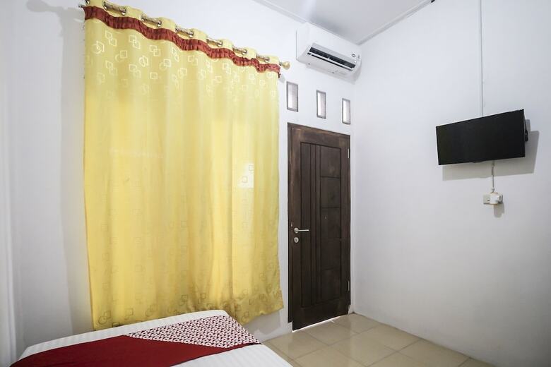 Hotel Oyo 659 Kost And Home Stay Wisma Mulia