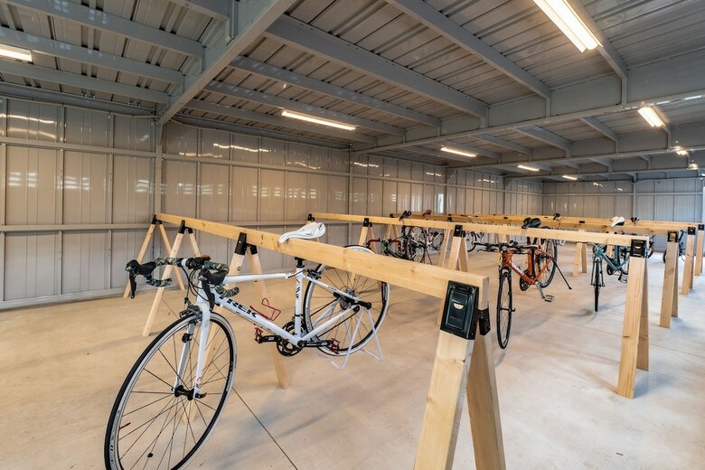 Hostal Ikidane Cyclist Hostel & Cafe Shimanami