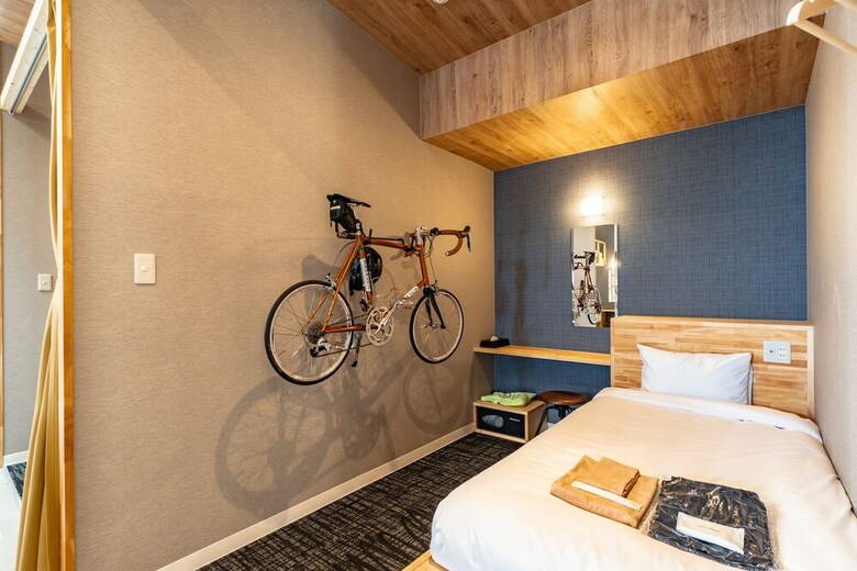 Hostal Ikidane Cyclist Hostel & Cafe Shimanami