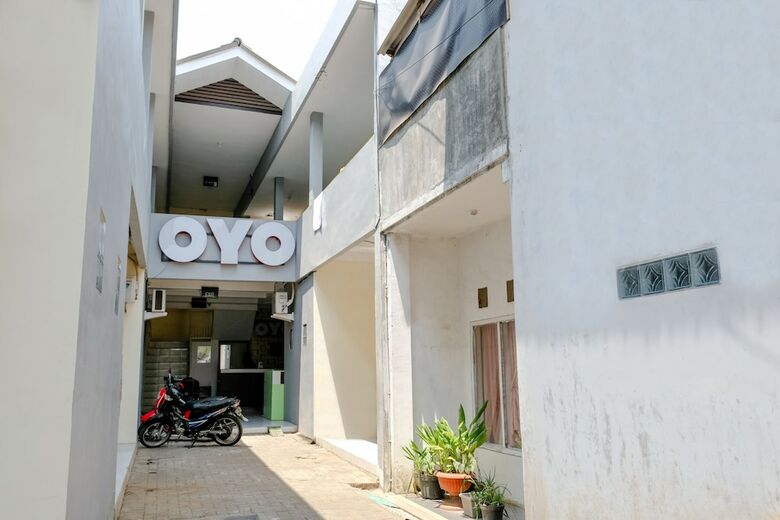 Hotel Oyo 709 Semampir Residence At Malang