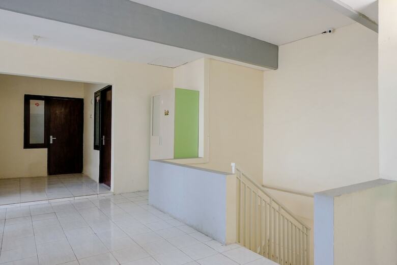 Hotel Oyo 709 Semampir Residence At Malang