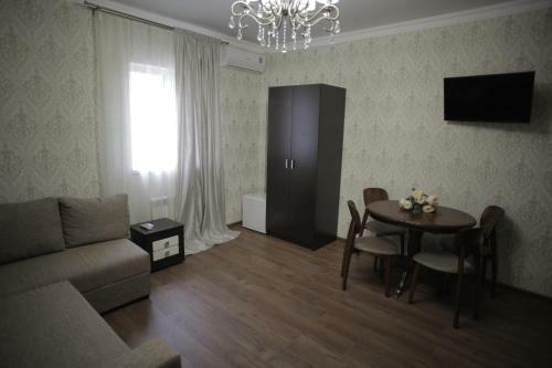 Quiet Gardens Hotel