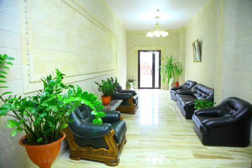 Quiet Gardens Hotel