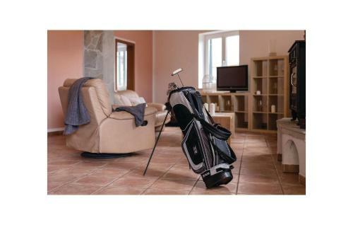 Four-bedroom Holiday Home In Komen